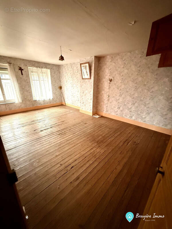 Maison 300 m² à Glageon  - photo 6
