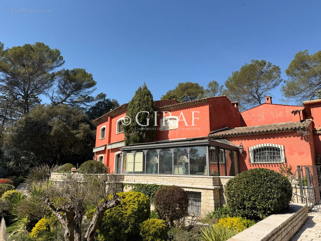 Maison à MOUGINS