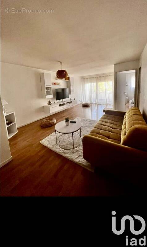 Photo 1 - Appartement à SAVIGNY-LE-TEMPLE