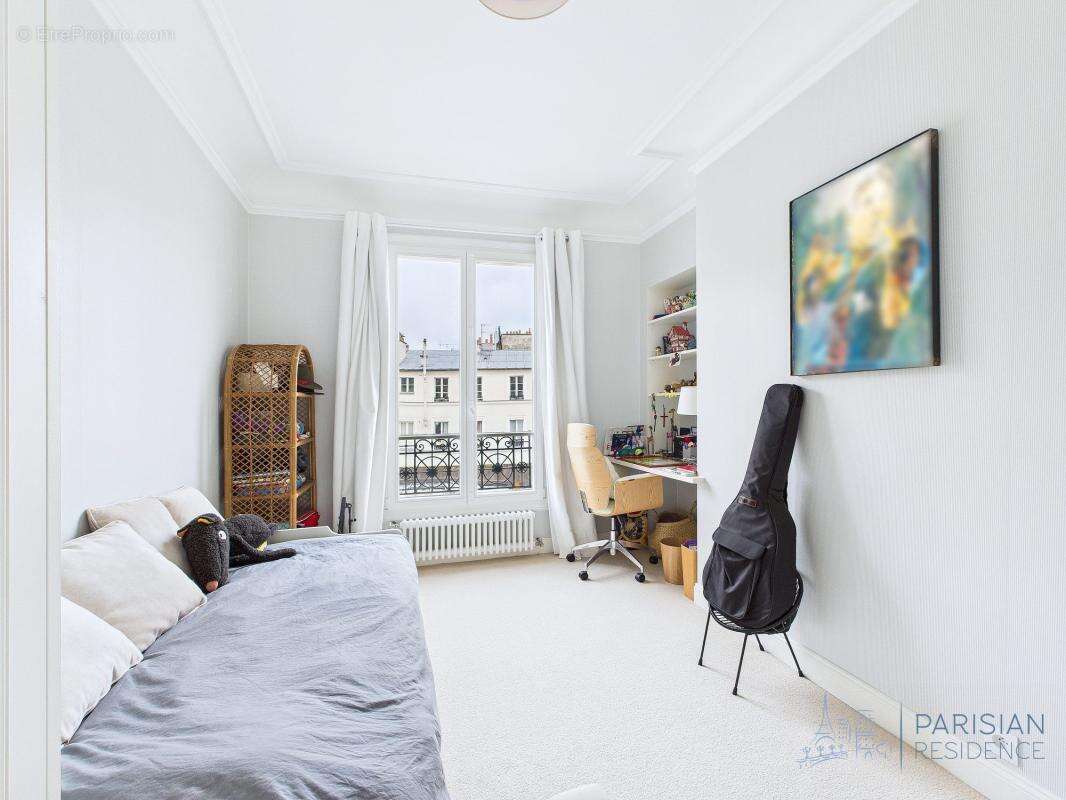 Appartement à PARIS-6E