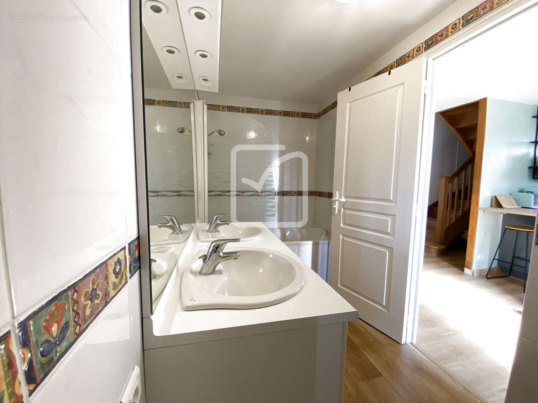 Maison à LIOURDRES