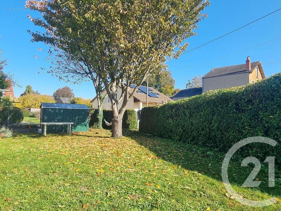 Maison à COSNE-COURS-SUR-LOIRE