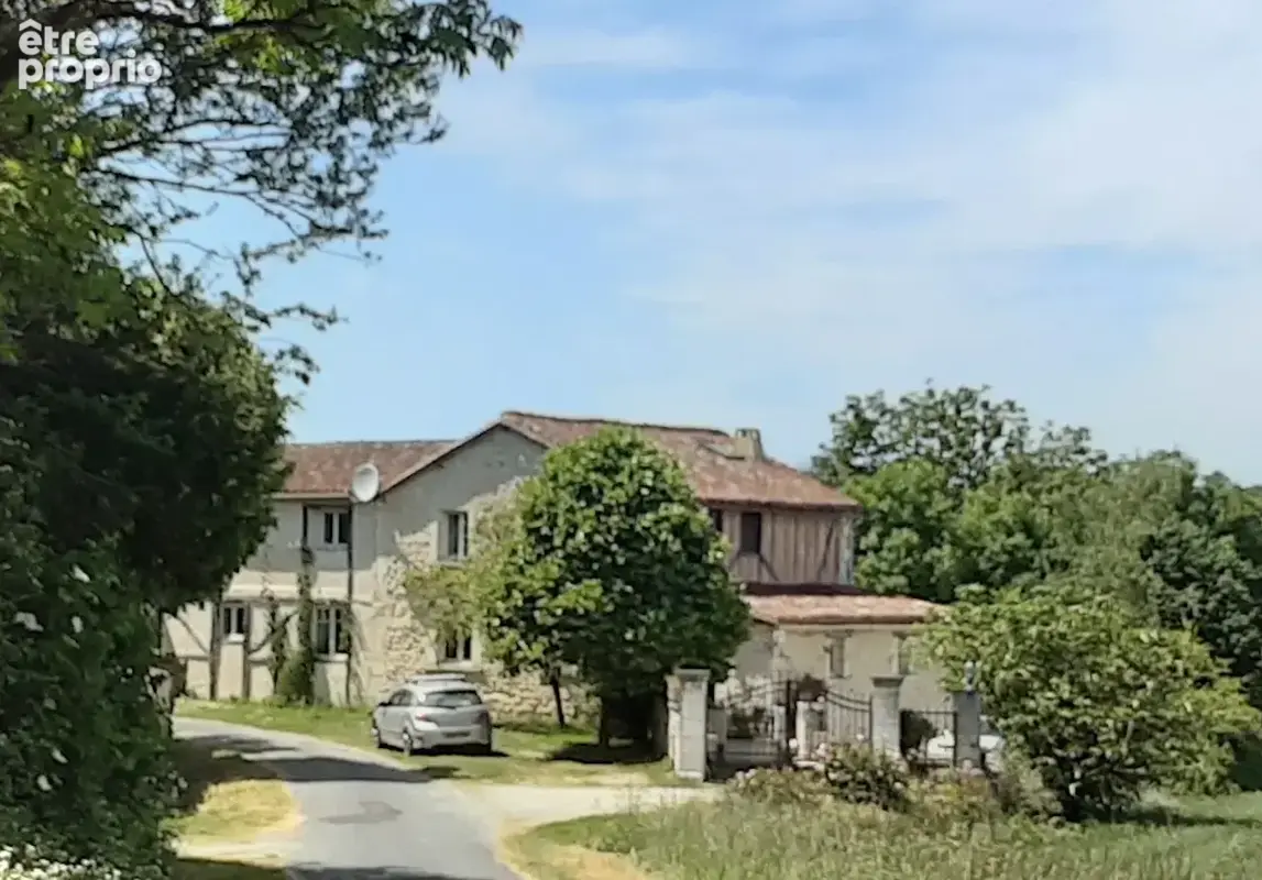 2 maisons en pierre renovée au calme, avec atelier sur terrain d'environ 1500m2 - photo 15