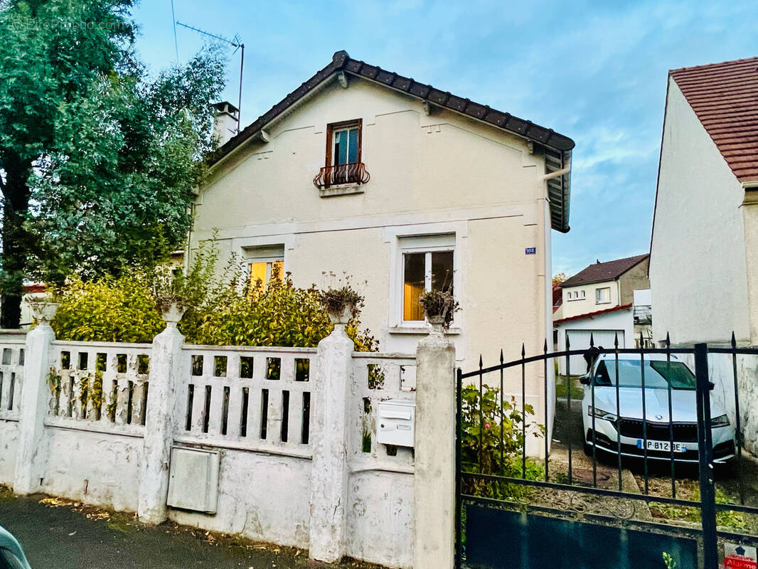 Maison à LE BLANC-MESNIL