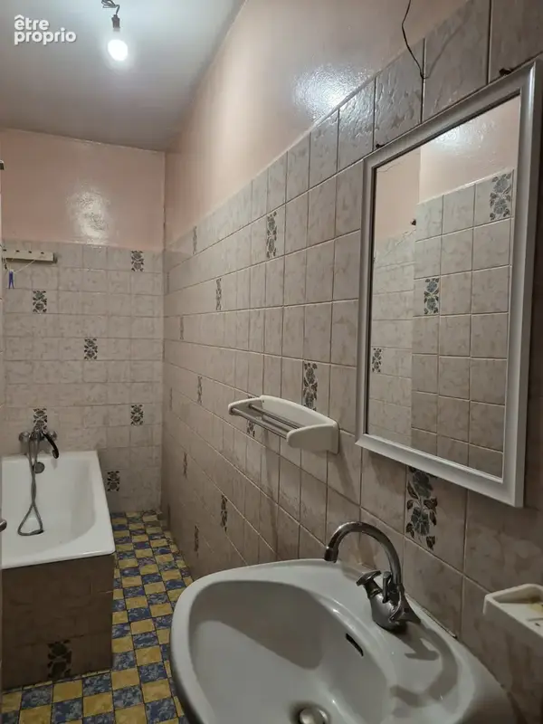 Maison de ville avec cour intérieure et dépendance - photo 6