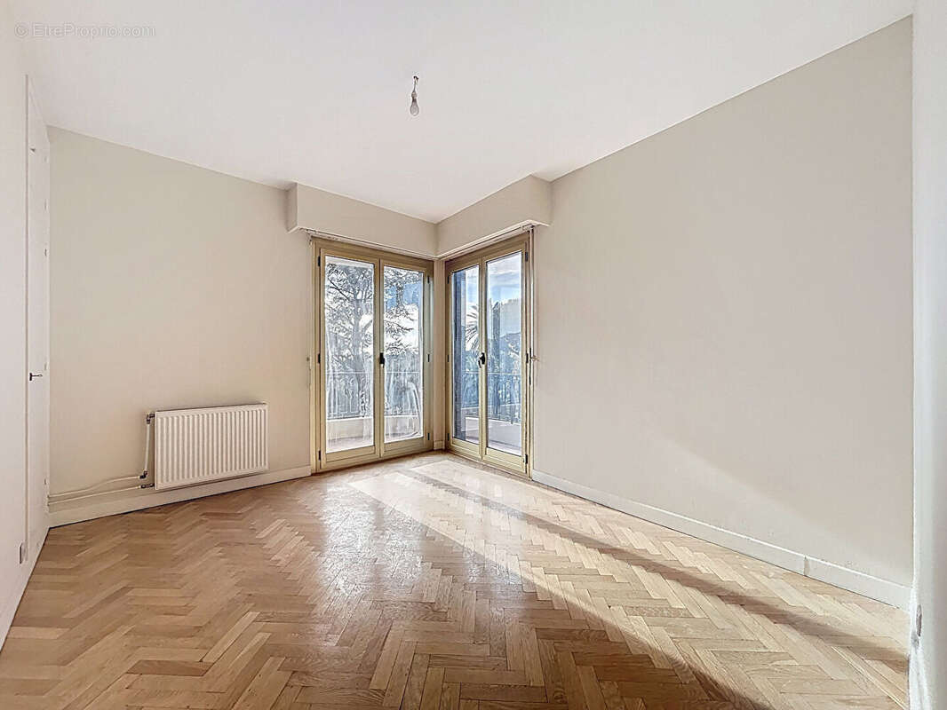 Appartement Cimiez 4 pièces 105 m2 avec une grande terrasse - photo 6