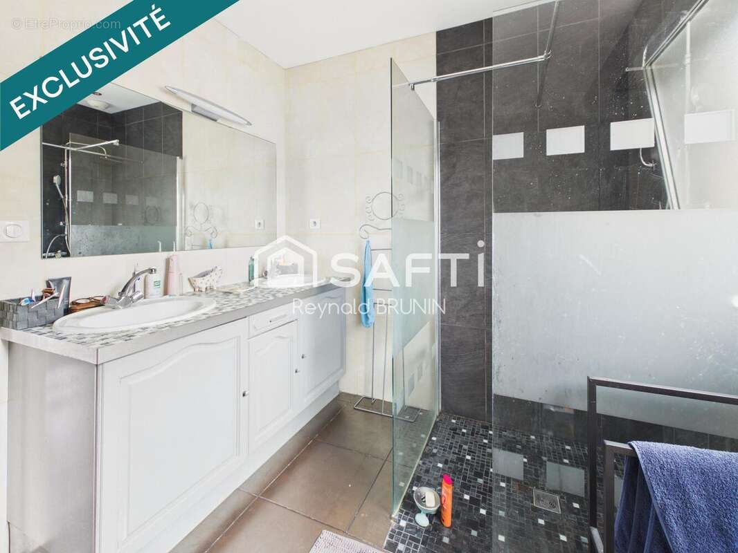 Maison 143 m² à Bellefontaine  - photo 9