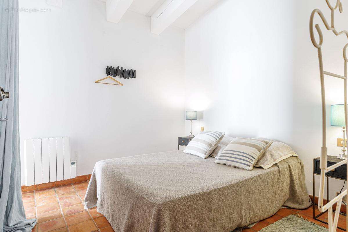 Maison à PUGET-SUR-ARGENS