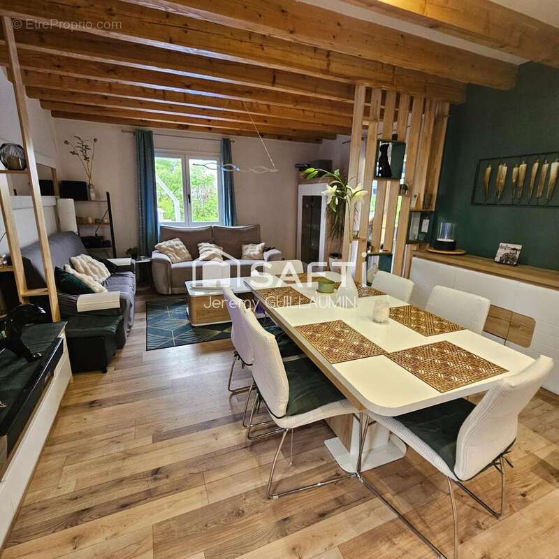 Photo 2 - Maison à CUSSET