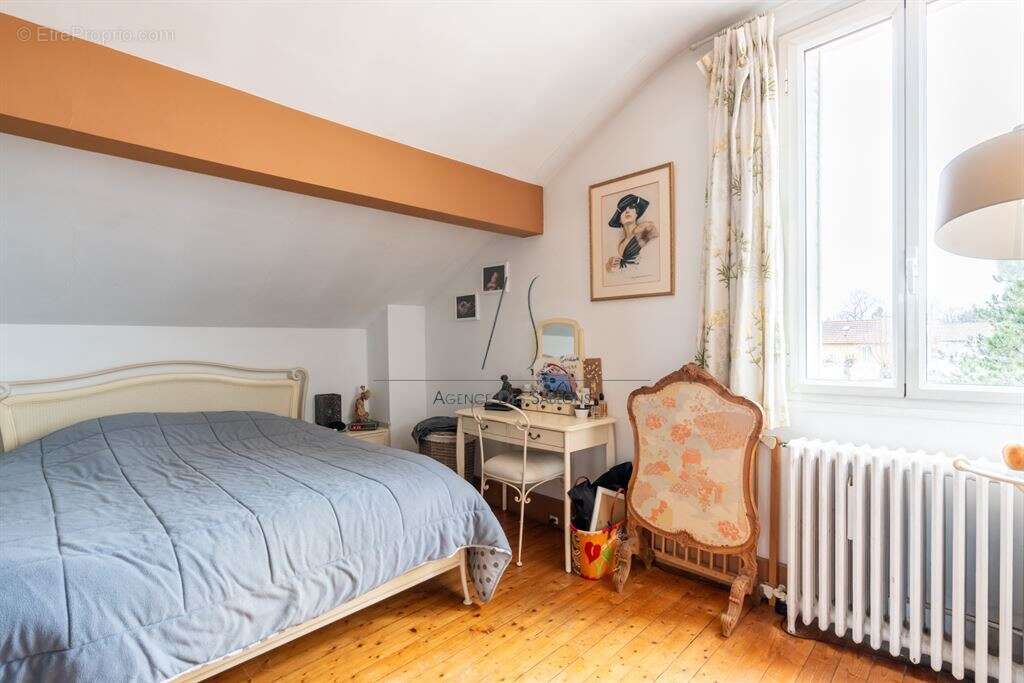 Maison 170 m² à Chatou  - photo 7