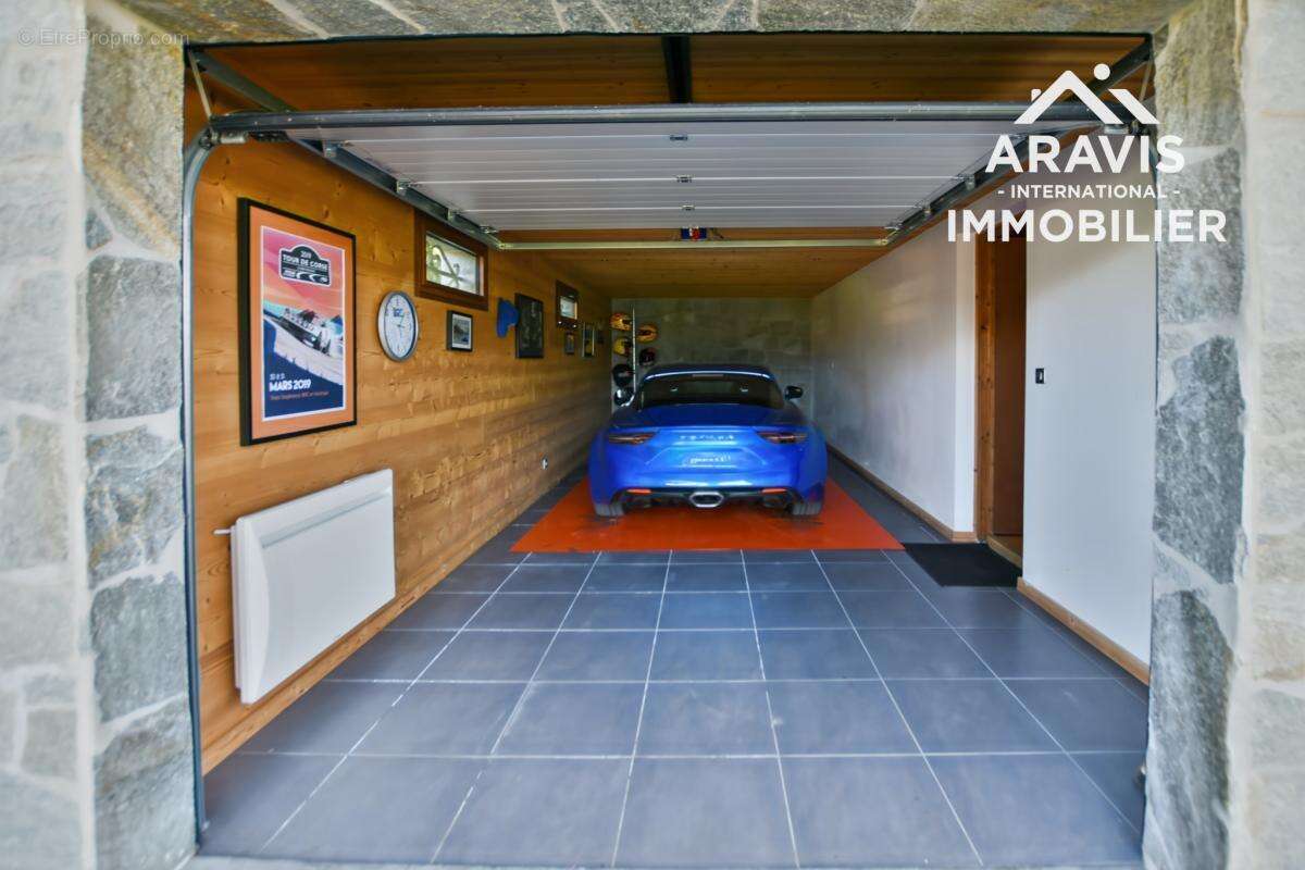 Maison à ARACHES-LA-FRASSE