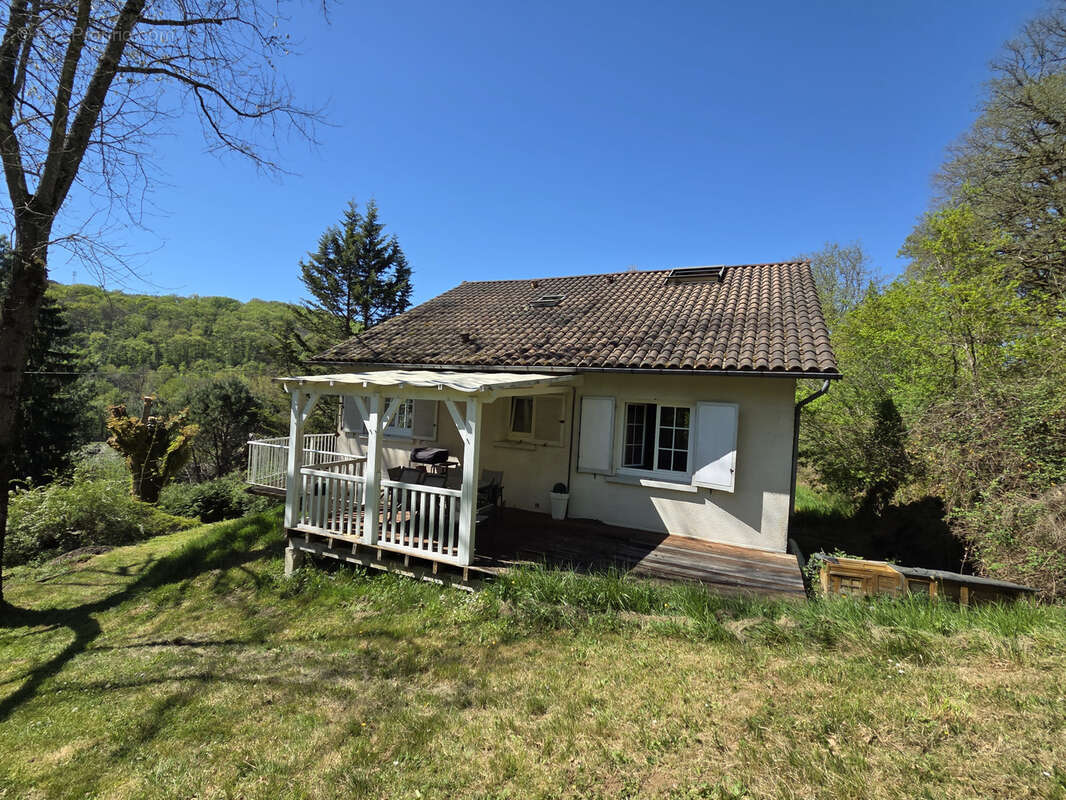 Maison à CAPDENAC