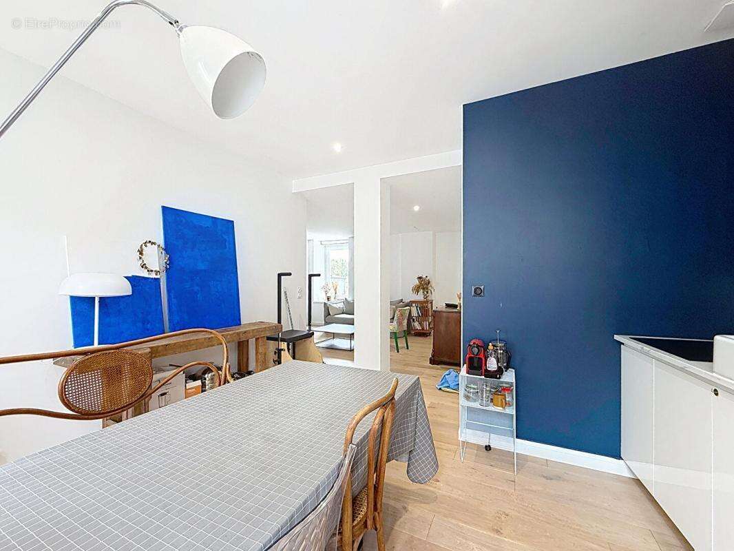 AURAY CENTRE Superbe appartement T4, 2 chambres, de 123,82 m² - photo 7