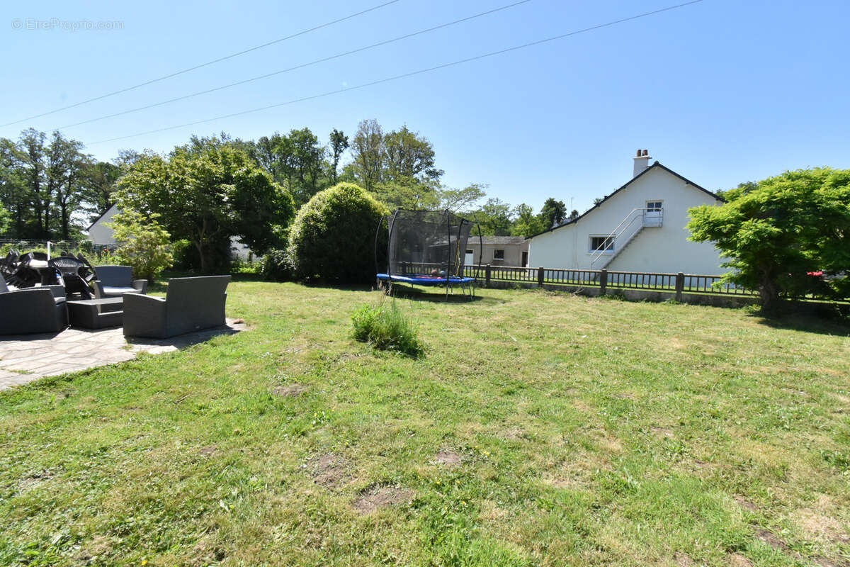 Maison à LA CHAPELLE-DES-MARAIS