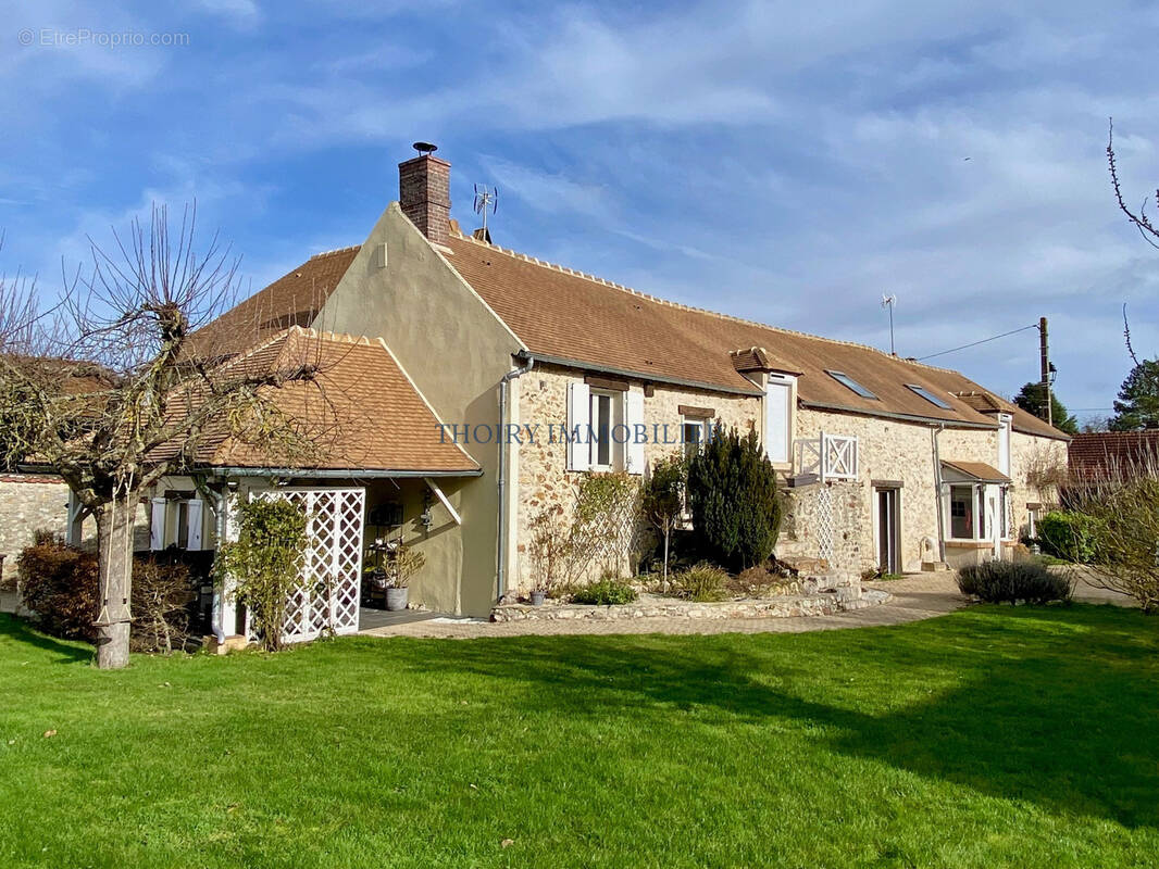 Maison à ORGERUS