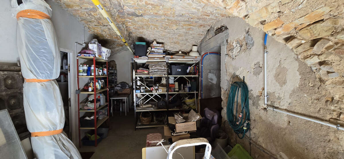 Maison à MONTPEYROUX