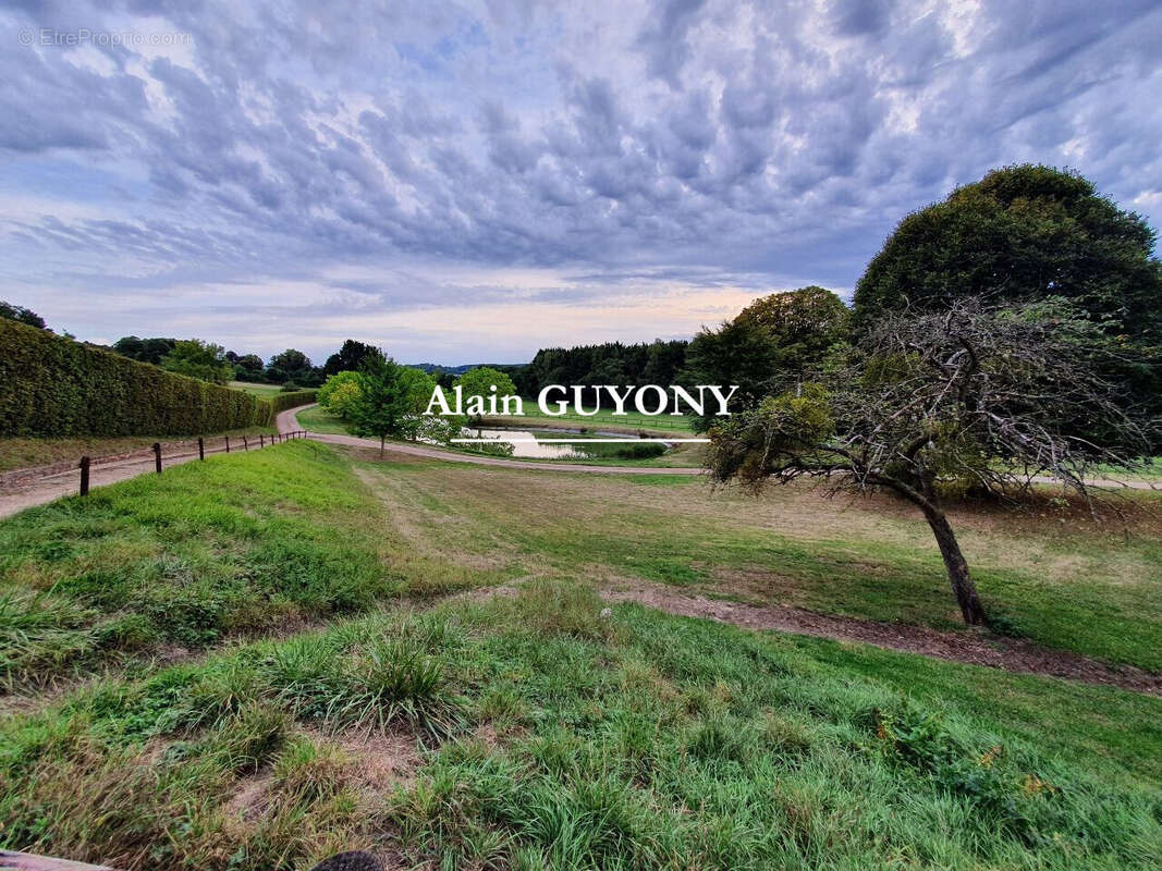 Autre à PONT-L'EVEQUE