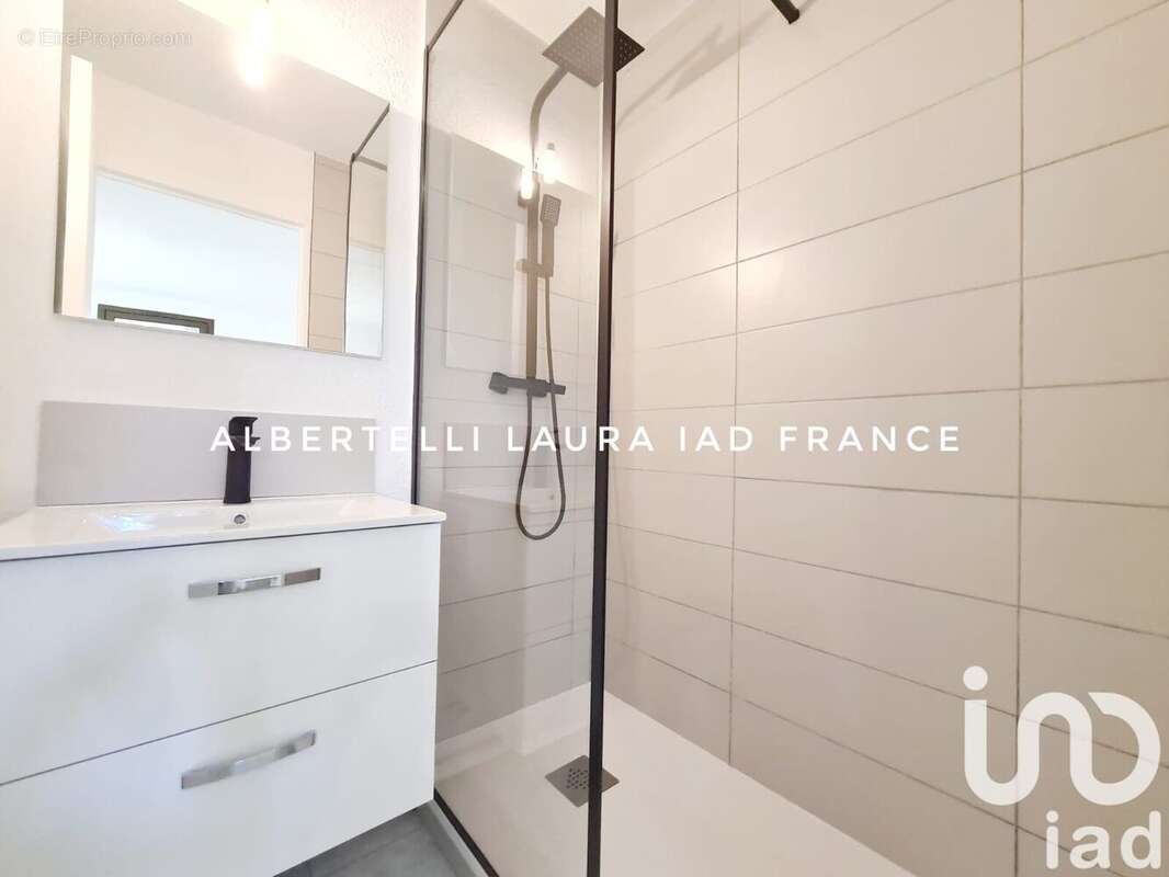 Photo 2 - Appartement à SIX-FOURS-LES-PLAGES