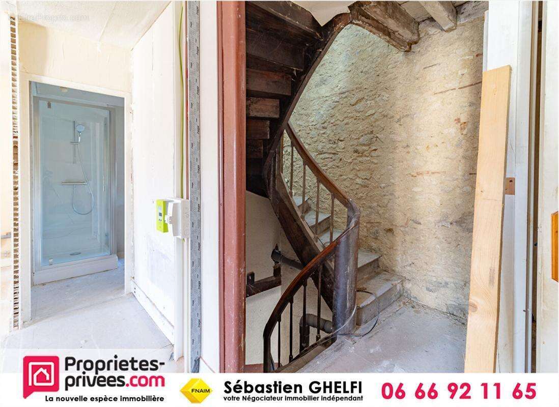 Maison à CONTRES