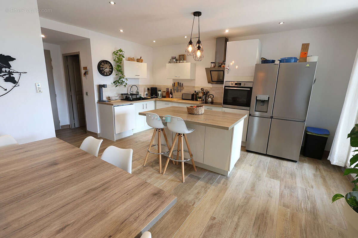 Appartement à PEYMEINADE