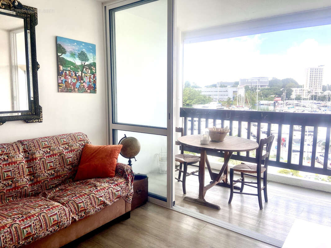 Appartement à POINTE-A-PITRE