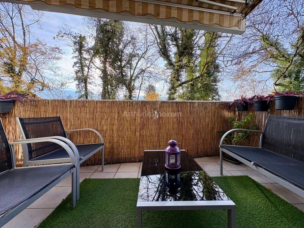 Appartement à MEYLAN