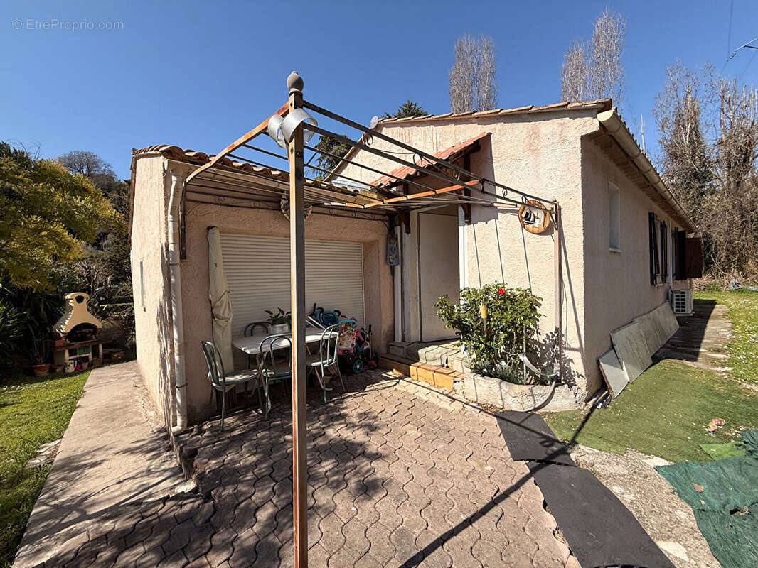 Maison à CAGNES-SUR-MER