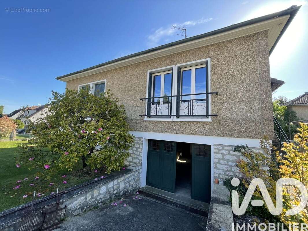 Photo 1 - Maison à CESSON