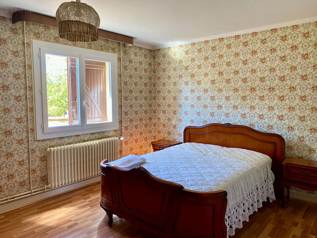 Maison Blanzy 8 pièce(s) 165 m2 - photo 8