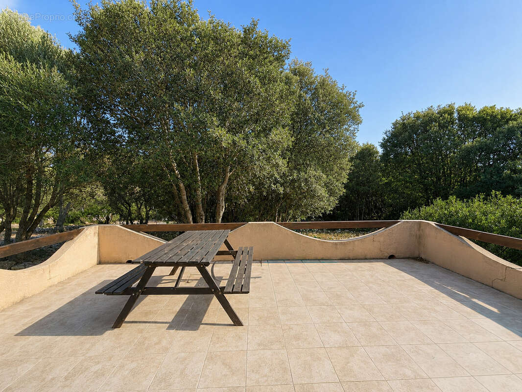Propriété avec dépendance sur grand terrain constructible à 5 min de la plage de Bonifacio - photo 31