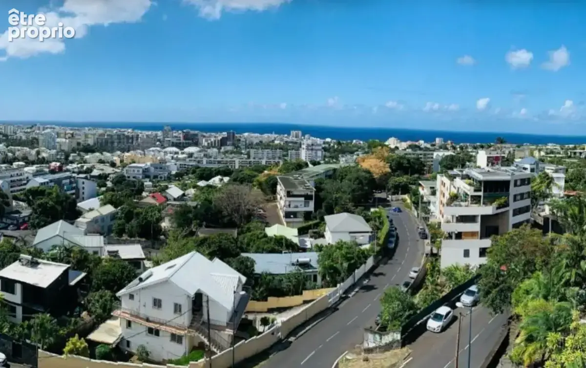 Photo Appartement à Saint-Denis au prix de 570 000€