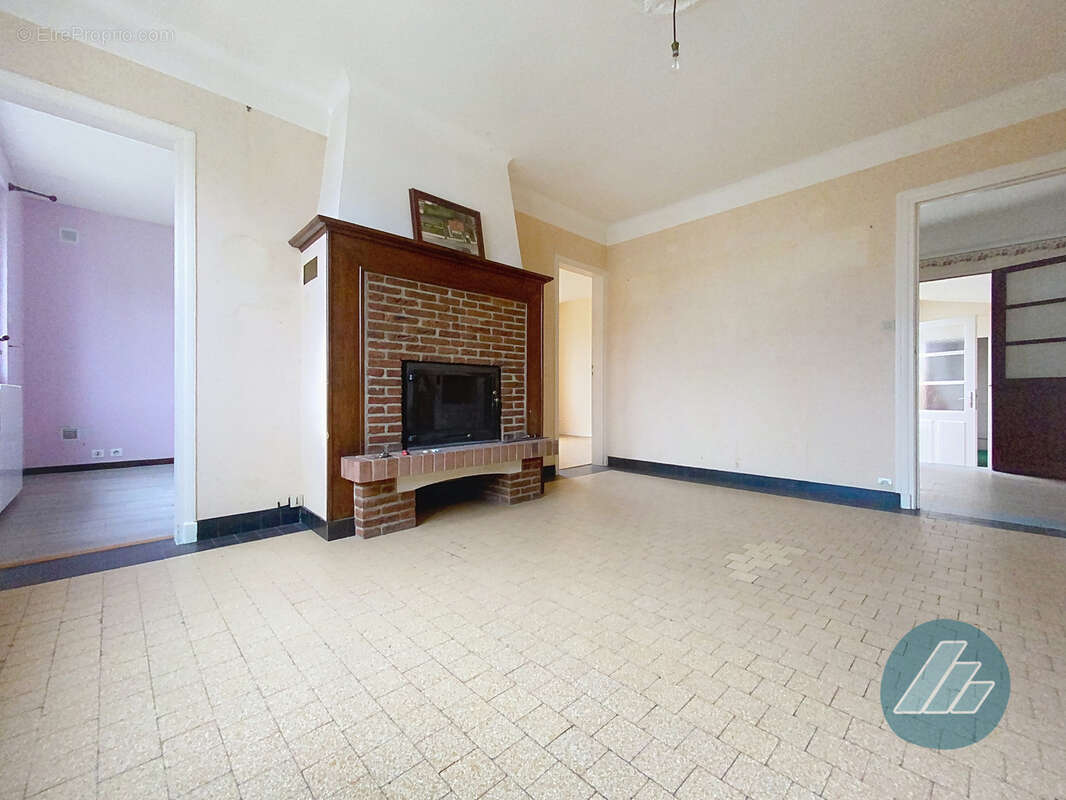 Maison à CRECY-EN-PONTHIEU