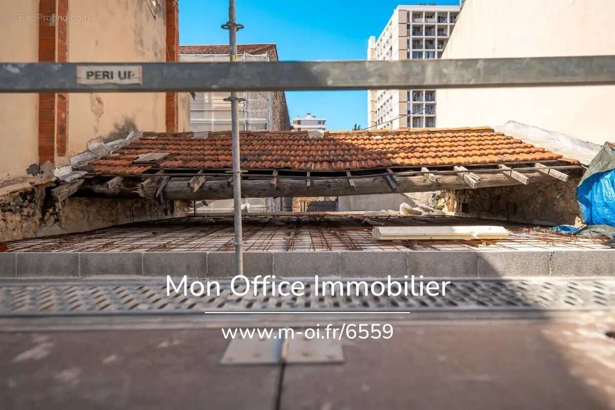 Appartement à MARSEILLE-3E