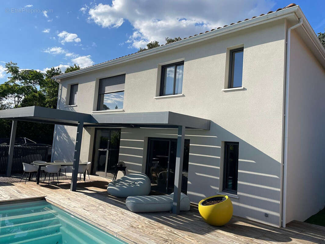Maison contemporaine au coeur de Portet-sur-Garonne. - photo 5