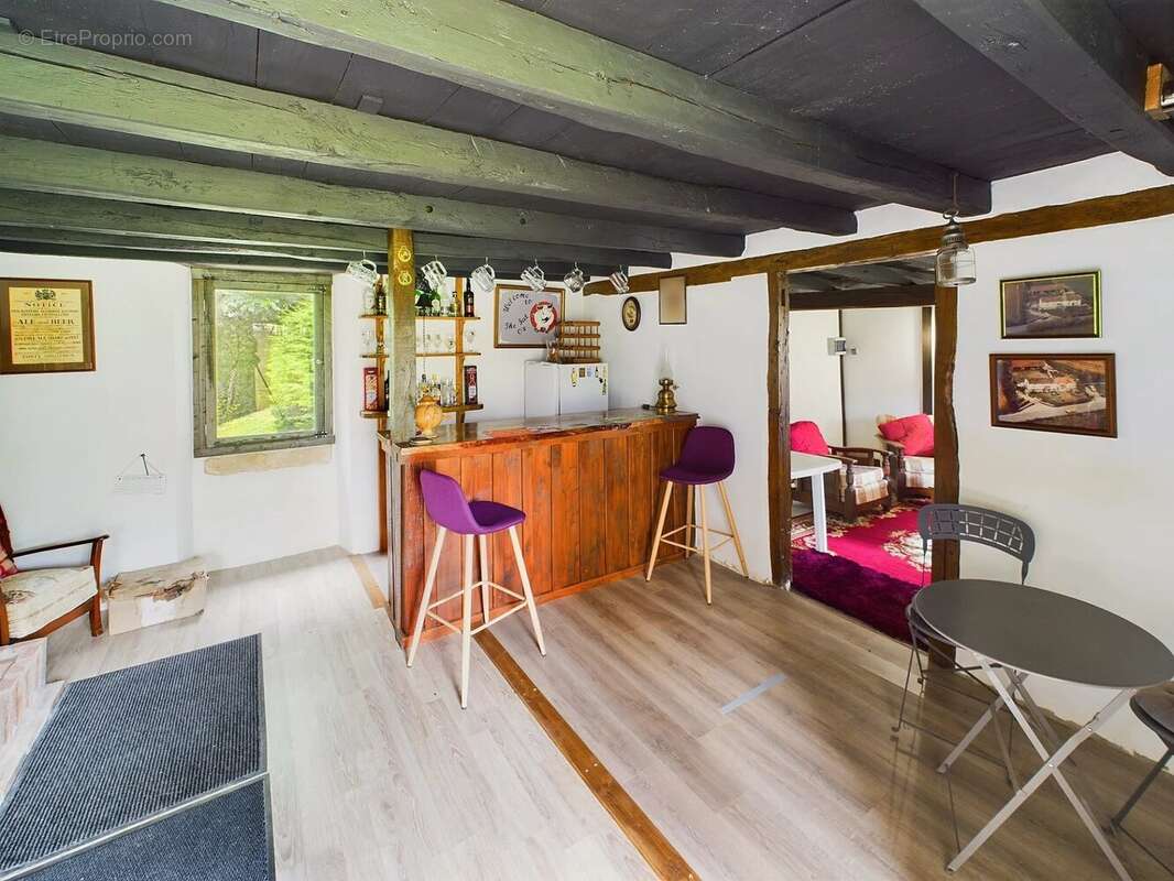Petite maison en pierre situé dans un hameau - photo 16