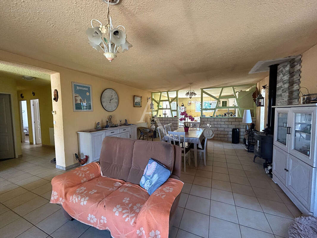 Maison à CAVANAC
