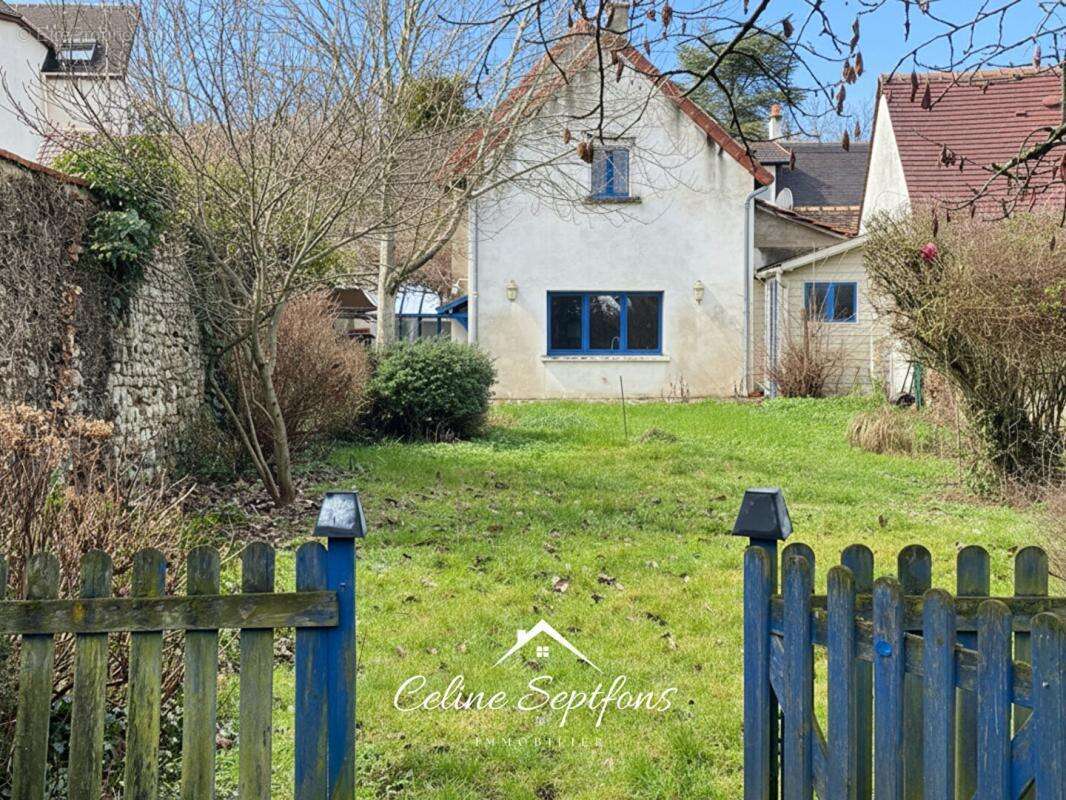 Maison à LINAS