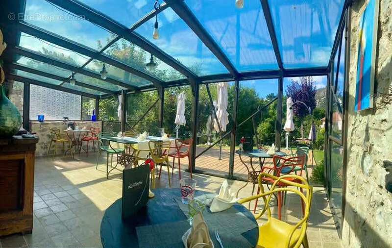 Appartement à VEYNES