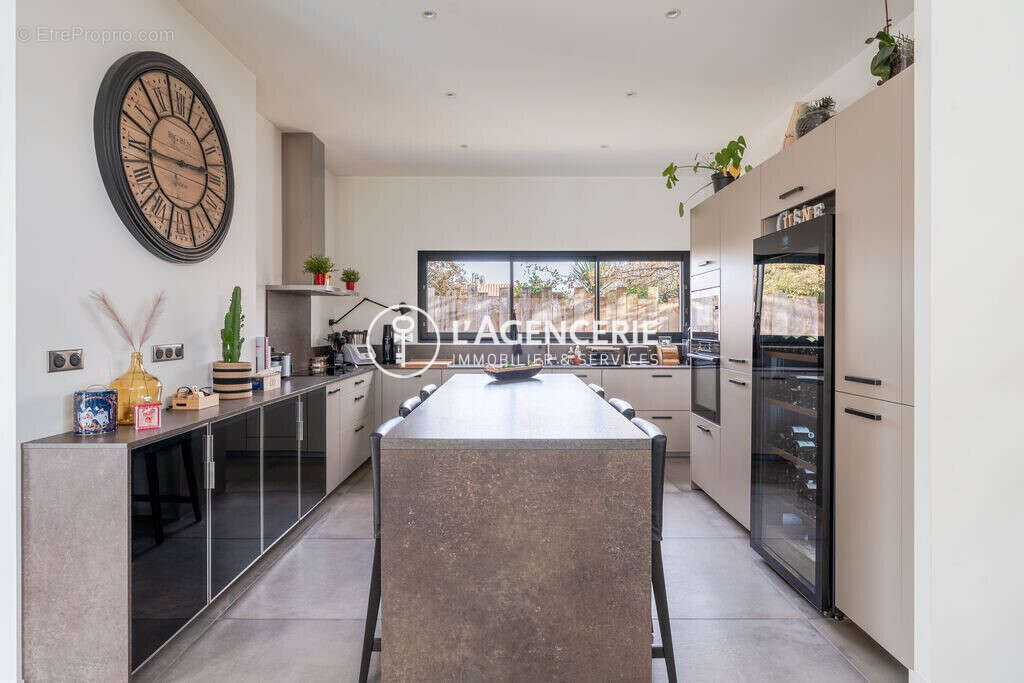 Maison à LE HAILLAN