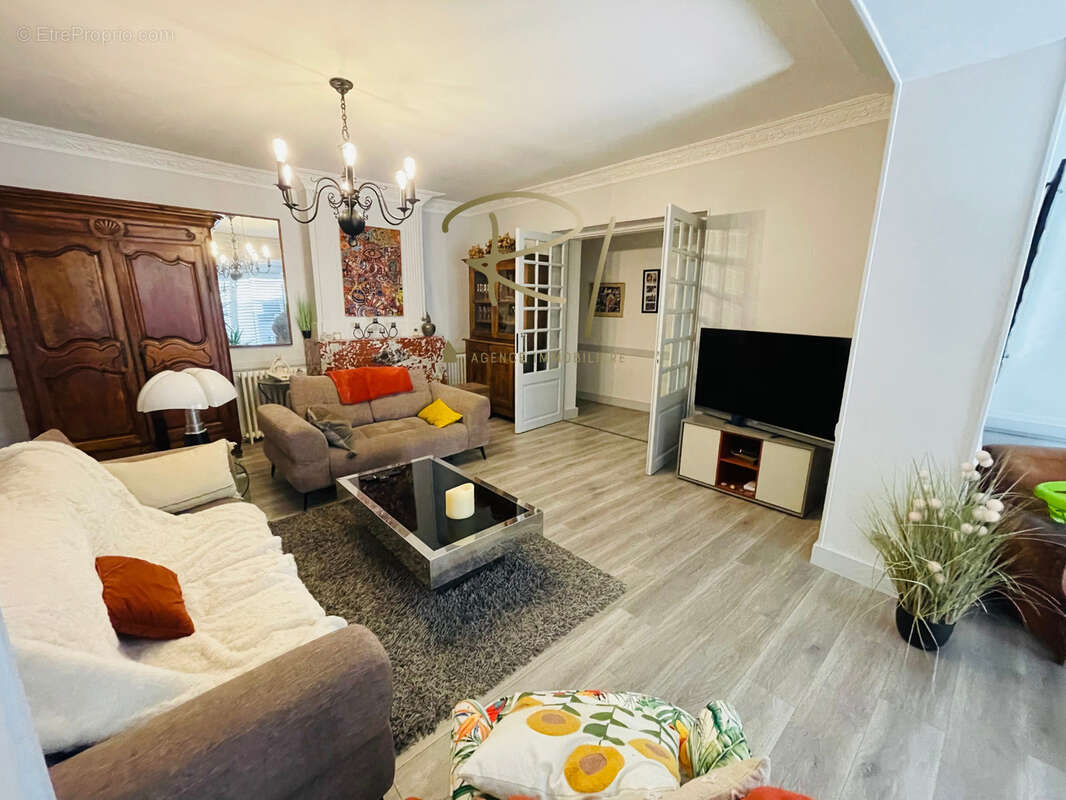 Maison à VALLON-PONT-D&#039;ARC