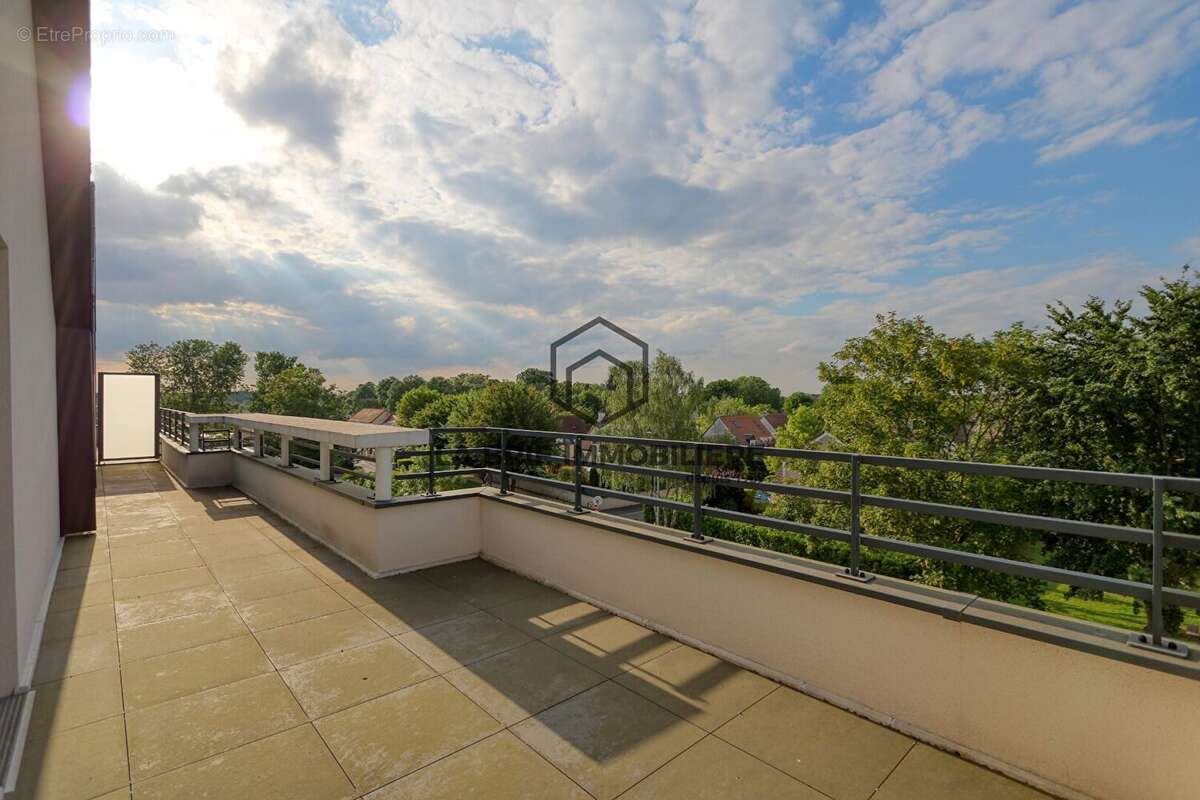 Appartement 66 m² à Emerainville  - photo 7