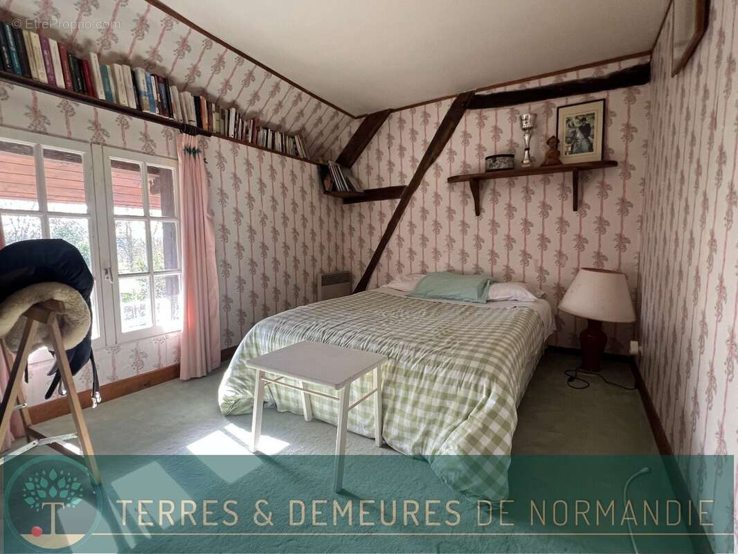 Maison à PONT-L'EVEQUE