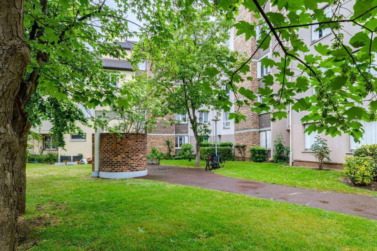 Appartement à GENNEVILLIERS