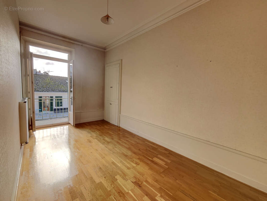 Appartement à AIX-LES-BAINS