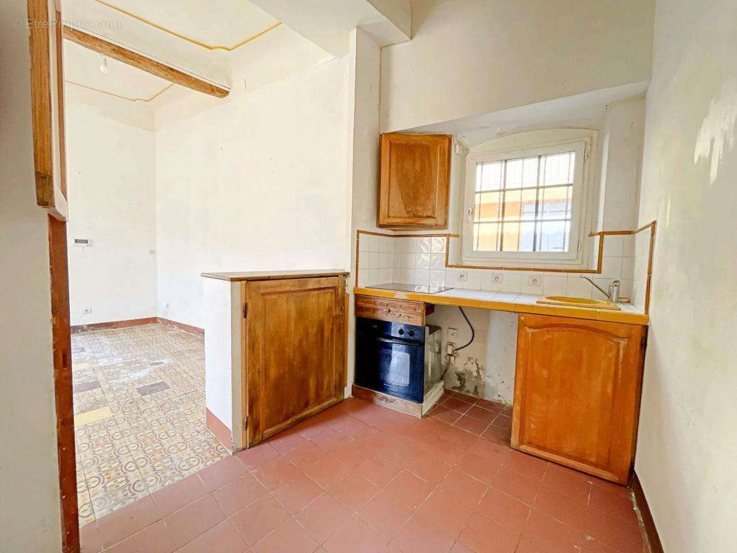 Maison à GINASSERVIS