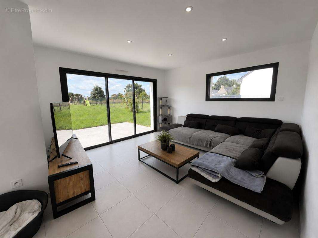 Maison à BRANDIVY