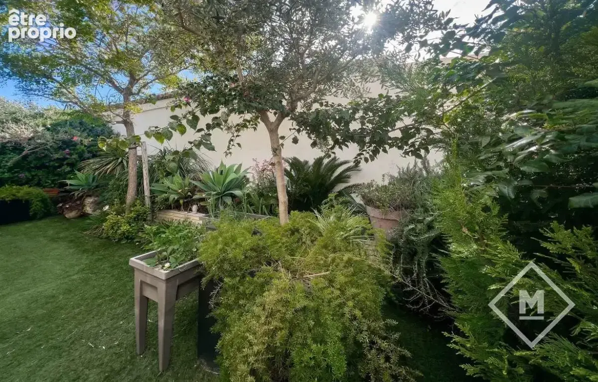 Superbe Appartement à Marseille 9ème : Jardin, Terrasse et DPE B en Résidence Récente - photo 2