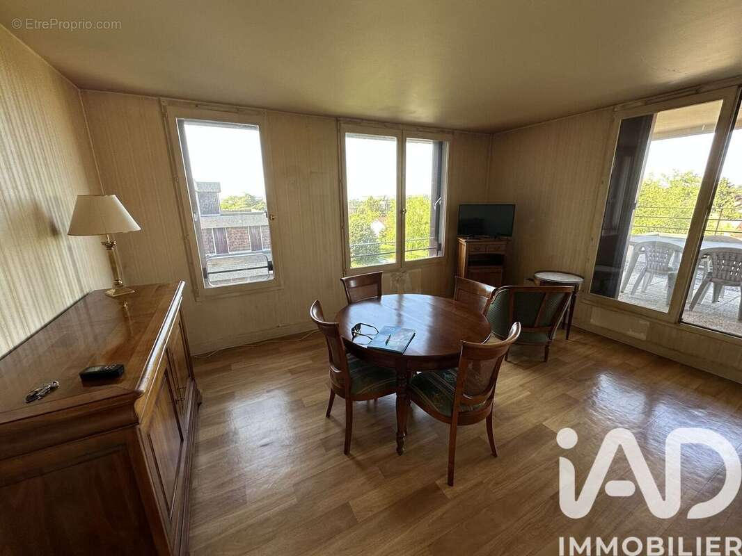 Photo 2 - Appartement à ERAGNY