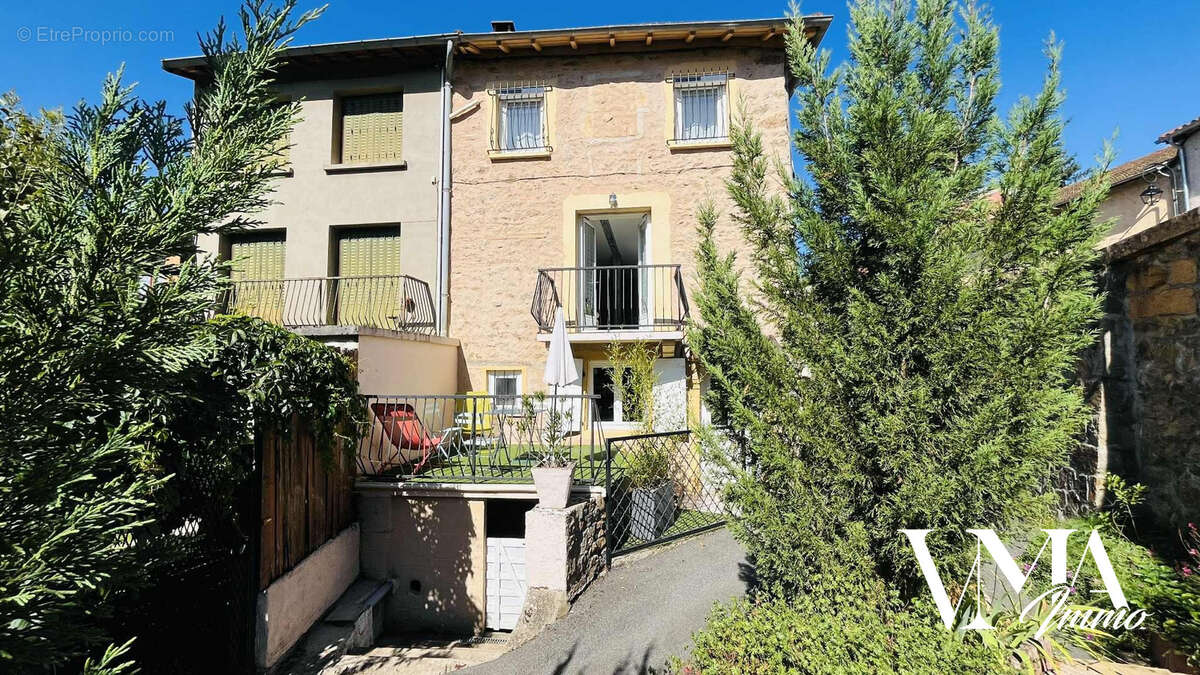 Maison à OINGT