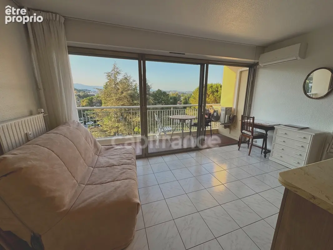 Appartement à MANDELIEU-LA-NAPOULE